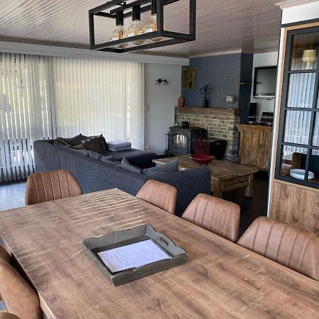 Filly Luxurious Holiday Home With Jacuzzi מראה חיצוני תמונה