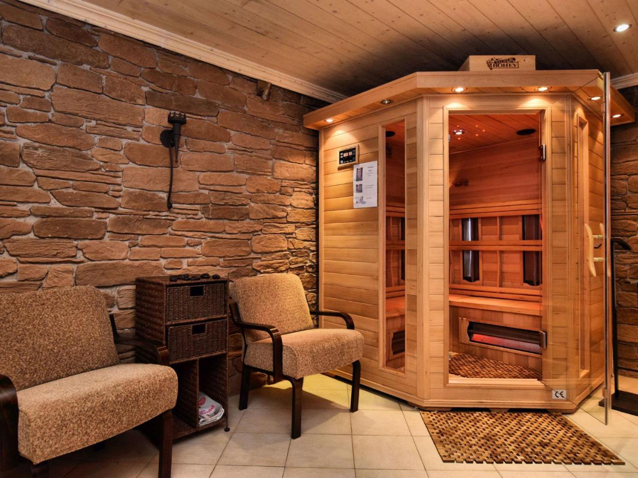 Filly Luxurious Holiday Home With Jacuzzi מראה חיצוני תמונה