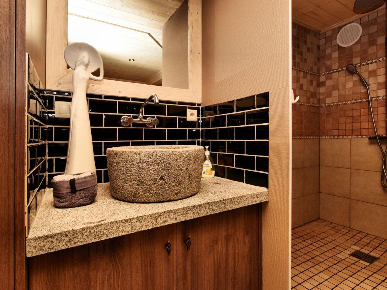 Filly Luxurious Holiday Home With Jacuzzi מראה חיצוני תמונה