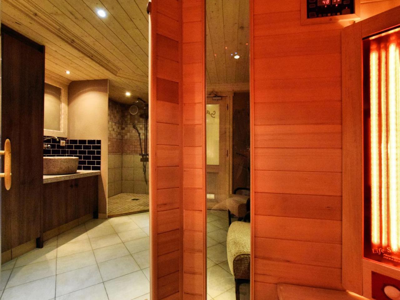 Filly Luxurious Holiday Home With Jacuzzi מראה חיצוני תמונה